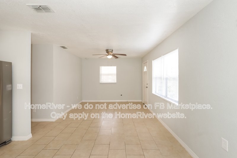 Adorable 3 bed 2 bath Single Family Home property image
