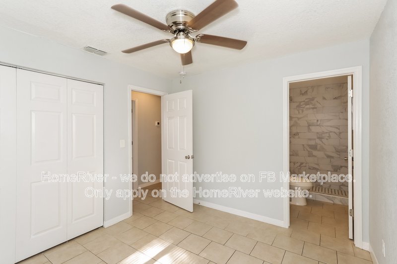 Adorable 3 bed 2 bath Single Family Home property image