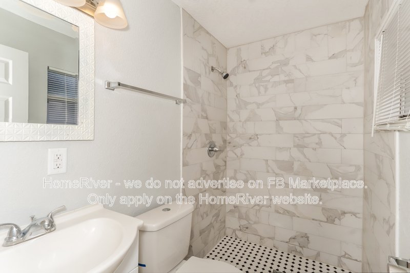 Adorable 3 bed 2 bath Single Family Home property image