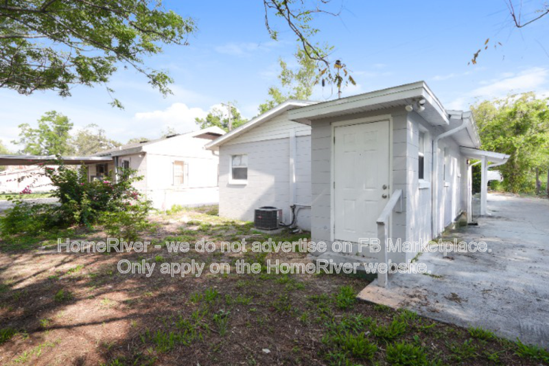 Adorable 3 bed 2 bath Single Family Home property image