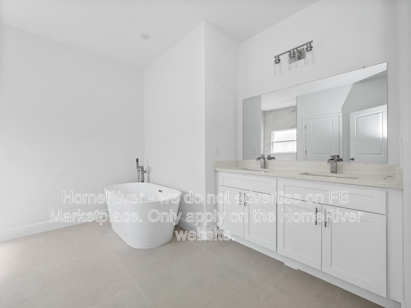 7883 SW 138th Street Rd property image