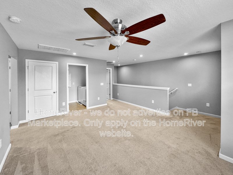 Spacious 3BR + Loft - Screened Lanai - Resort-Style Amenities property image