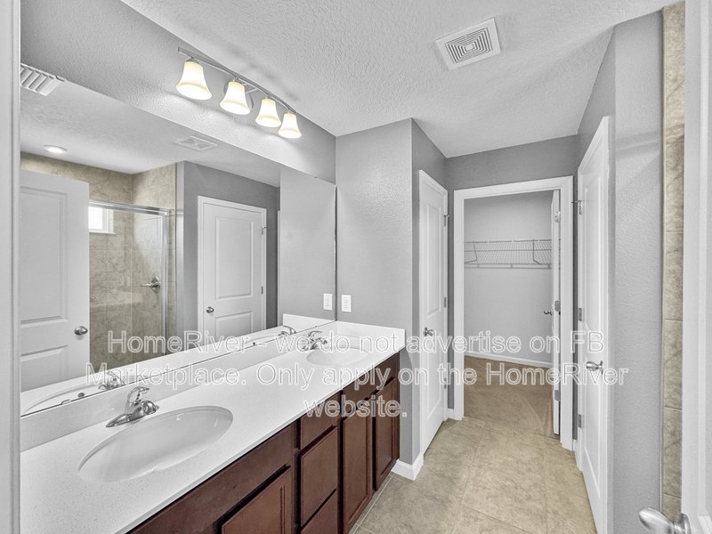 Spacious 3BR + Loft - Screened Lanai - Resort-Style Amenities property image
