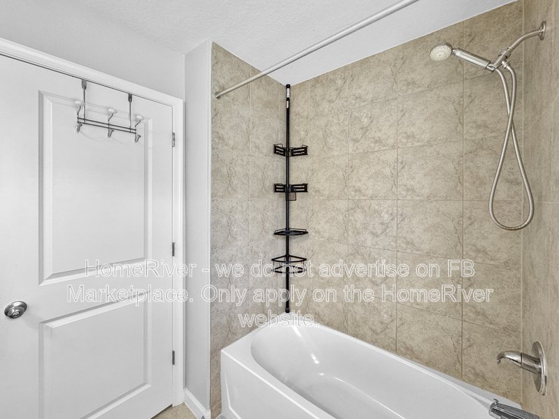 Spacious 3BR + Loft - Screened Lanai - Resort-Style Amenities property image