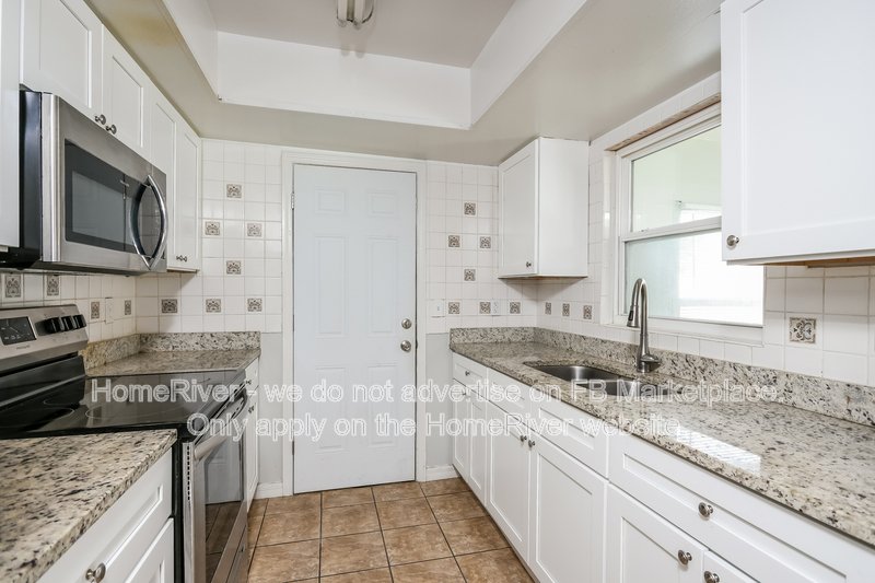 Available Now! Amazing 4 bed 3 bath home! property image