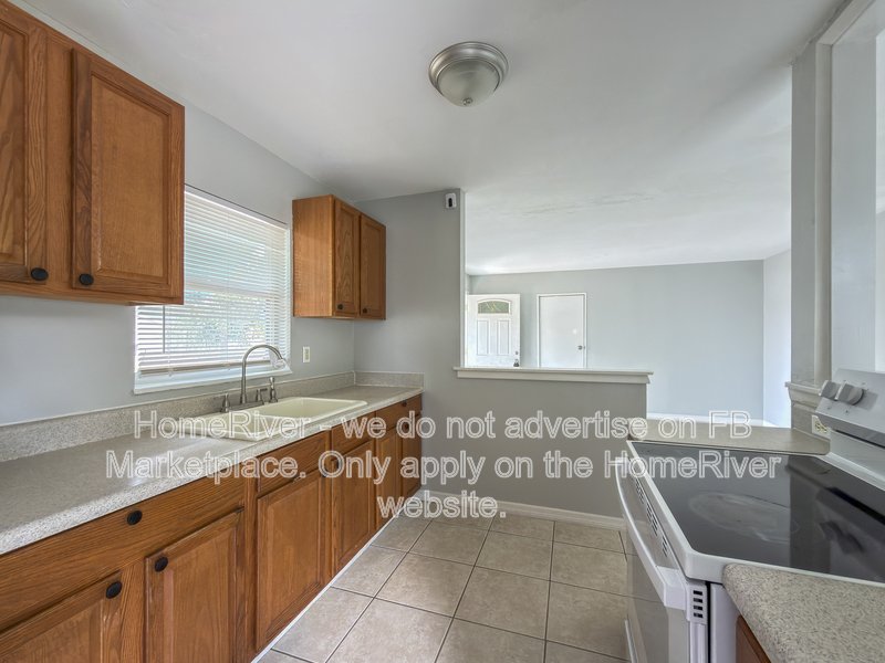 Available Now! Amazing 3 bed 1 bath home! property image