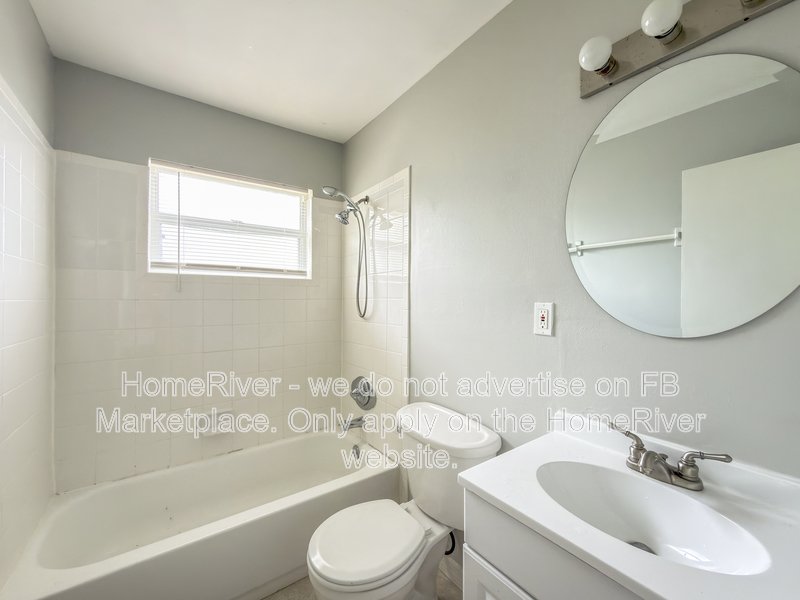 Available Now! Amazing 3 bed 1 bath home! property image