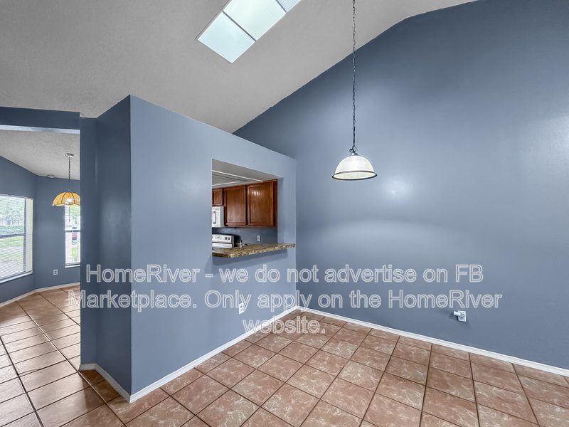 Apply Now!!! 12253 Augusta Woods Cir property image