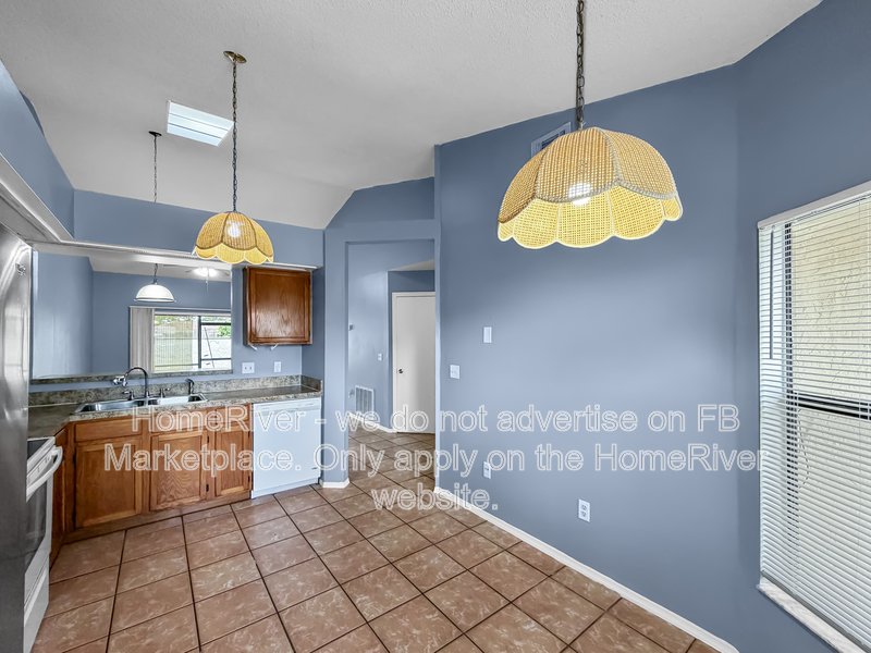 Apply Now!!! 12253 Augusta Woods Cir property image