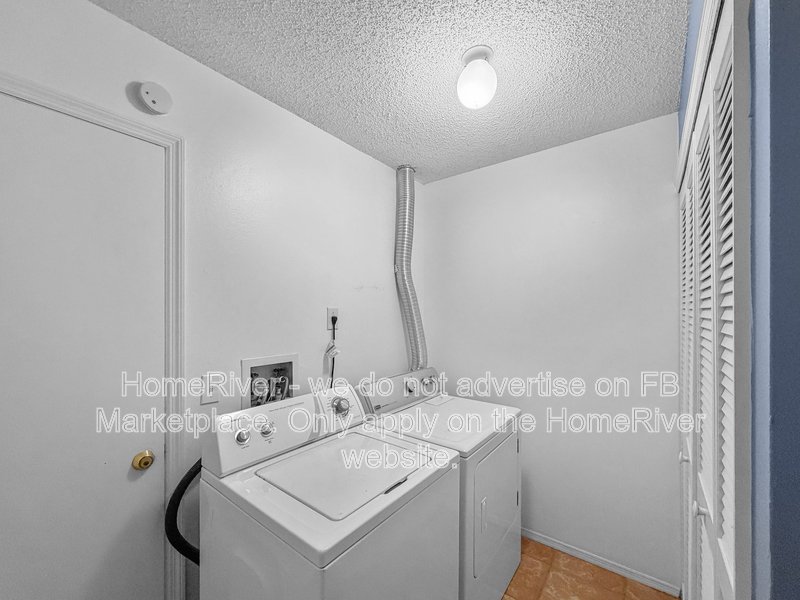 Apply Now!!! 12253 Augusta Woods Cir property image
