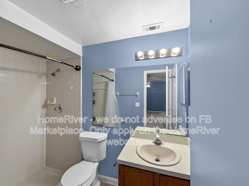 Apply Now!!! 12253 Augusta Woods Cir property image