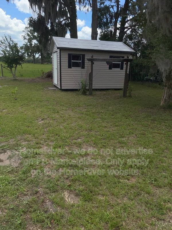Apply Now !!! 4021 NE 6TH CT, property image