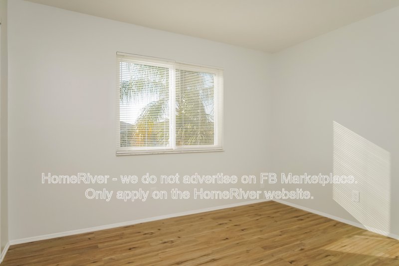 Coming Soon | Pets Welcome | 4 beds | Screened in Lanai property image