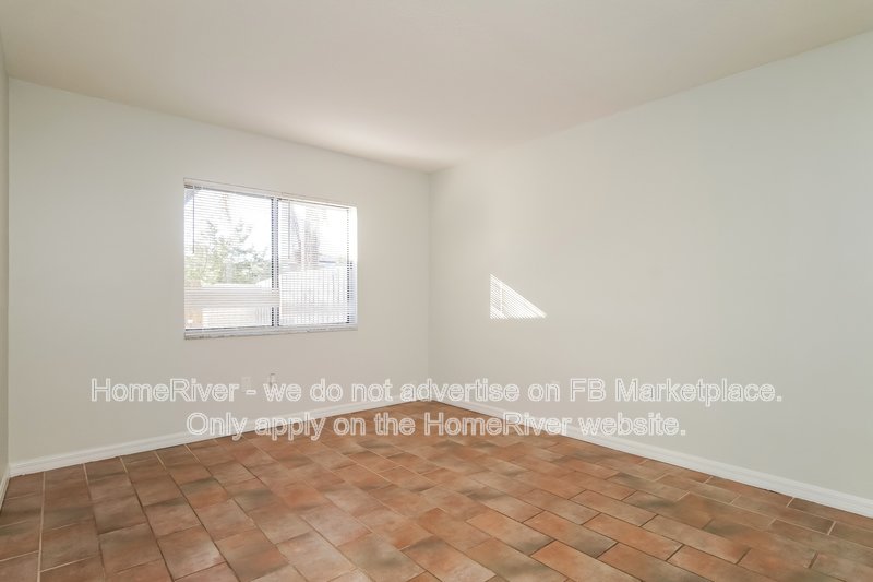 Coming Soon | Pets Welcome | 4 beds | Screened in Lanai property image