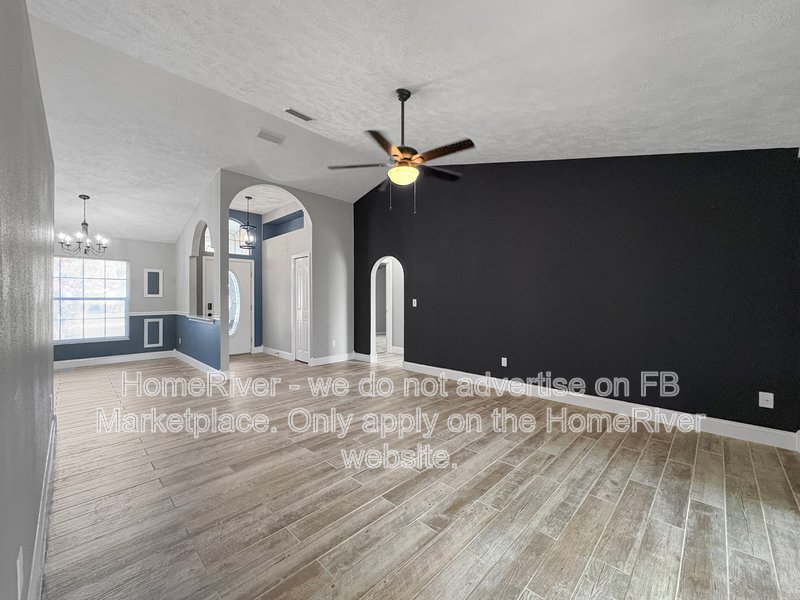 Apply Now !!! 4021 NE 6TH CT, property image