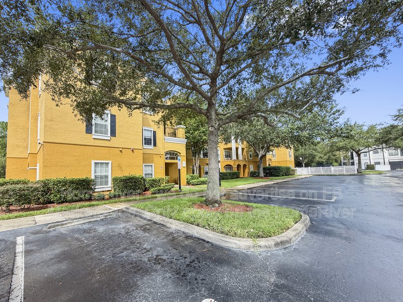 Upgraded 2/2 Condo on the 2nd floor in Mosaic! property image