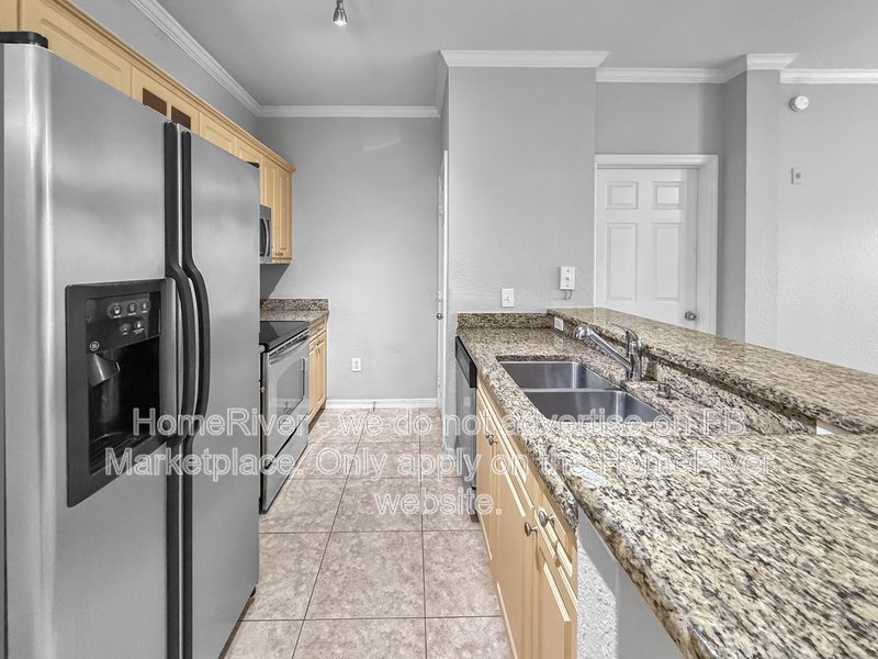 Upgraded 2/2 Condo on the 2nd floor in Mosaic! property image