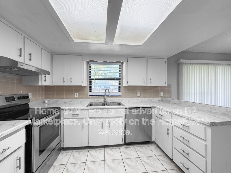 Pet Friendly | Enclosed Lanai | 2 Car Garage property image